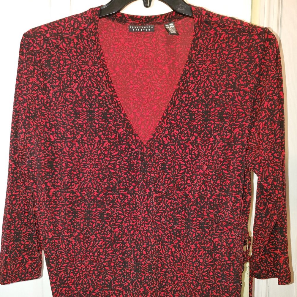 Top Red & Black Apostrophe Size XL